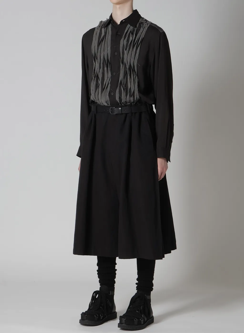 C/F/W Ox Pleats Half Pants
