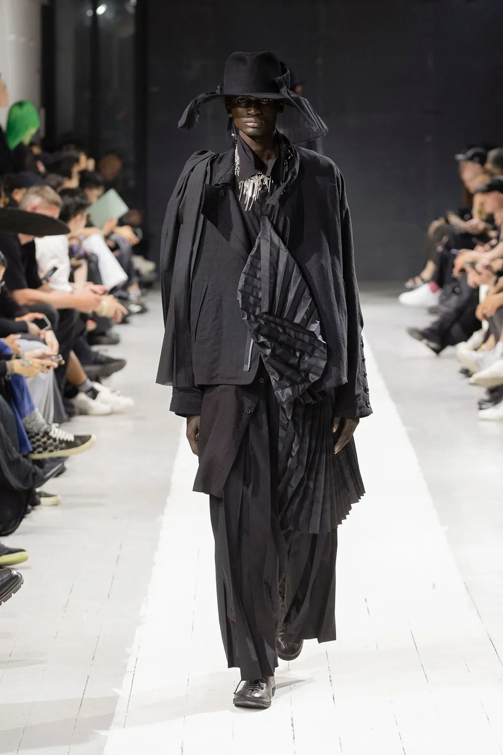 Li/Rycanvas W-Embroidery And Pleats Jkt