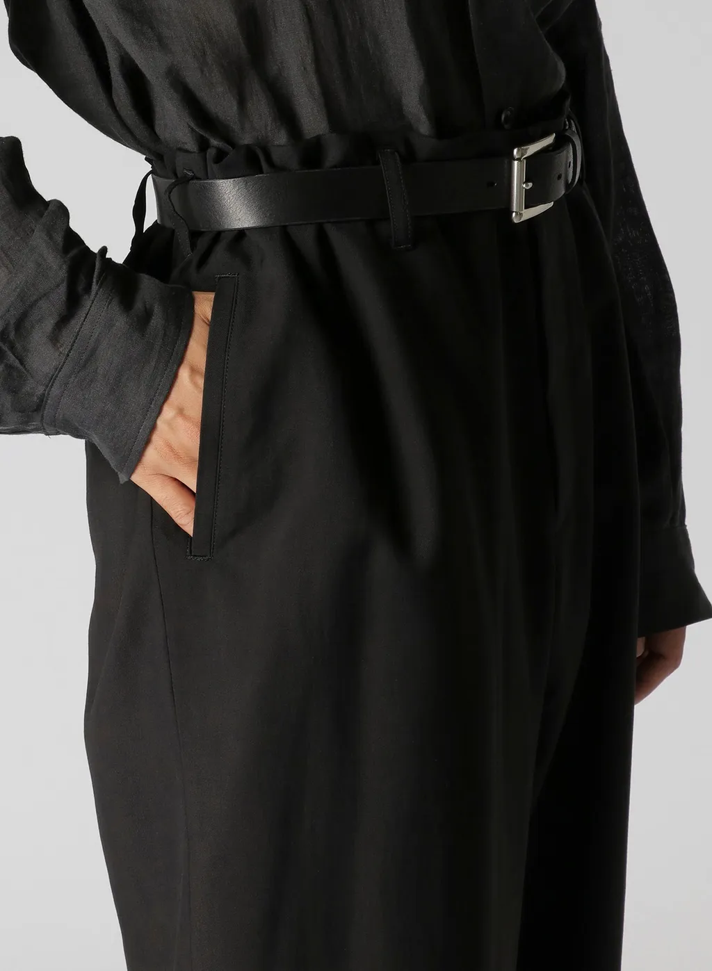 W/Ry Hard Twisted Gabardine U-Side Seam Tuck Pants