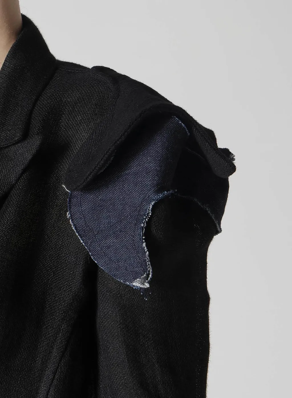 Li Double Gauze Shoulder Motif Jacket