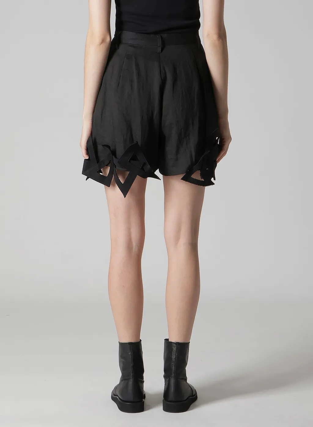 Chain Motif Short Pants