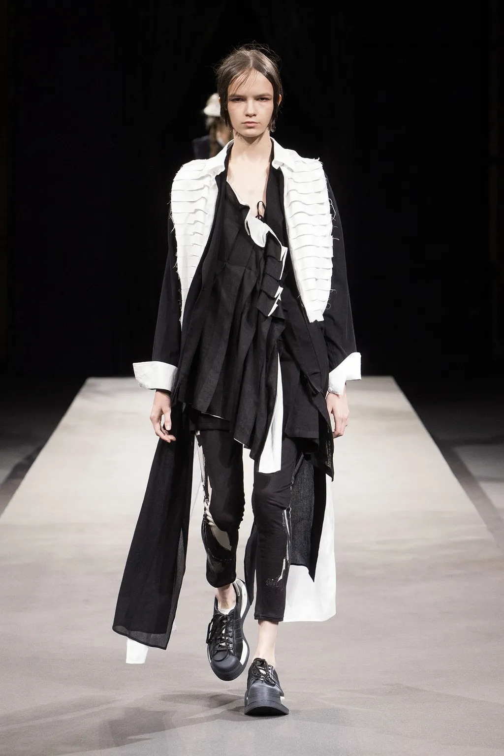 Short Front Pleated Jacket