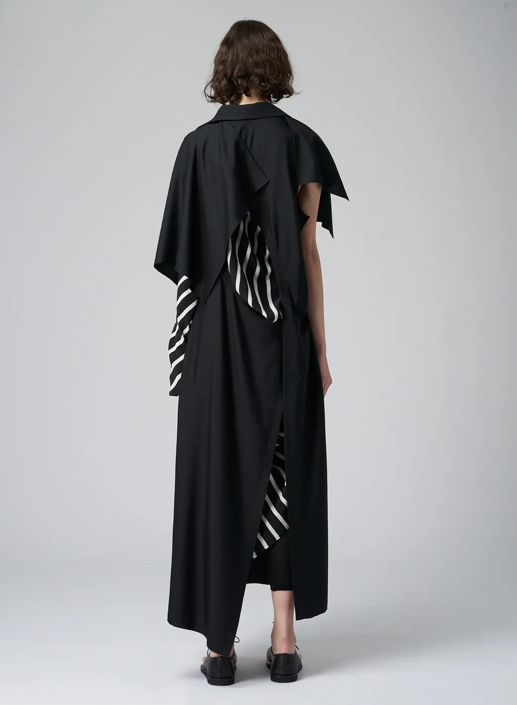 <411/1>+<412/1> Side Open Draped Coat
