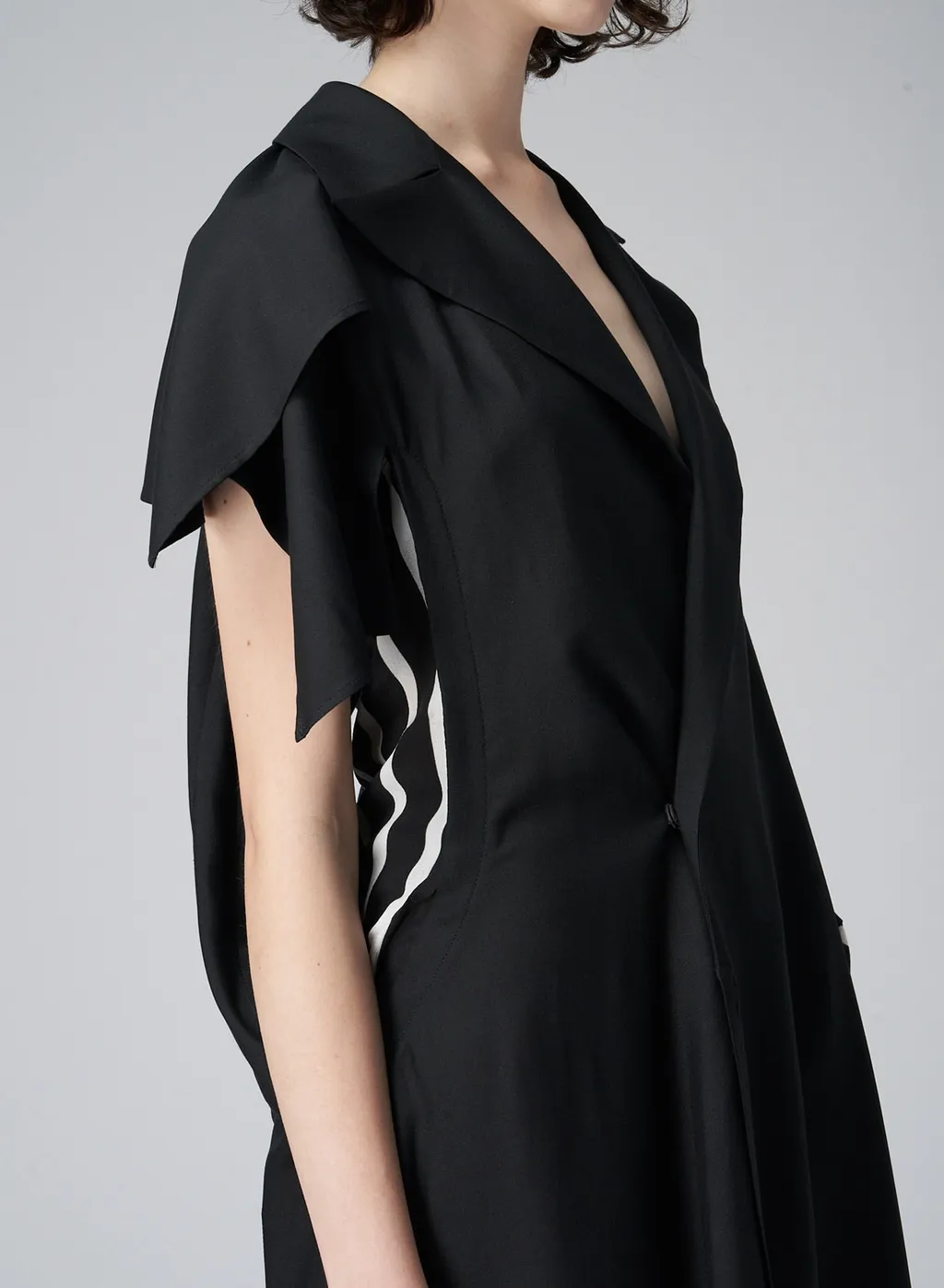 <411/1>+<412/1> Side Open Draped Coat