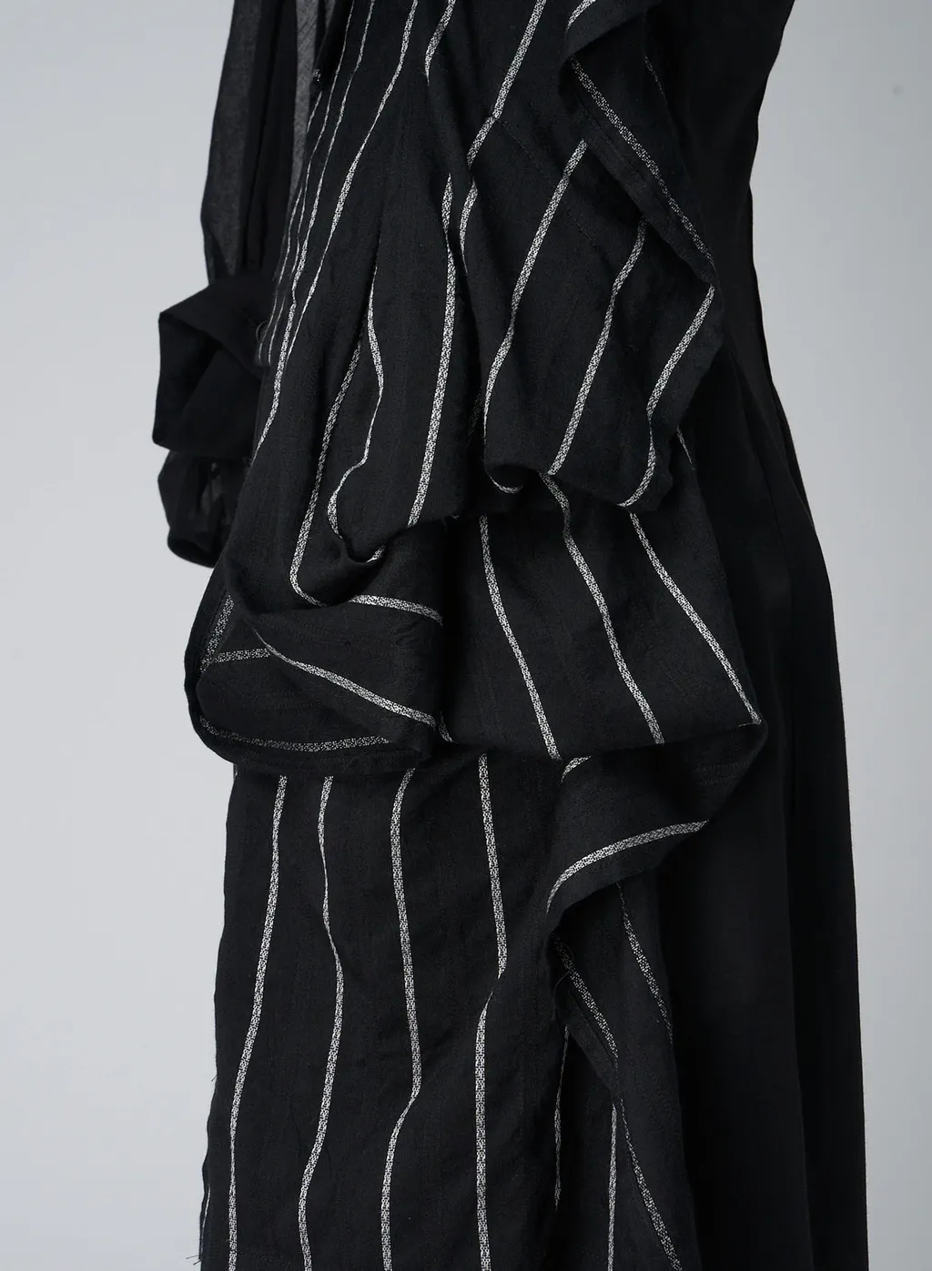 <207/1>+<014/1> Bishop Sleeves Long Coat