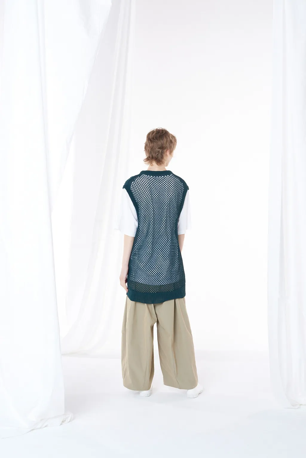Cotton/Nylon Mesh Knitted Vest