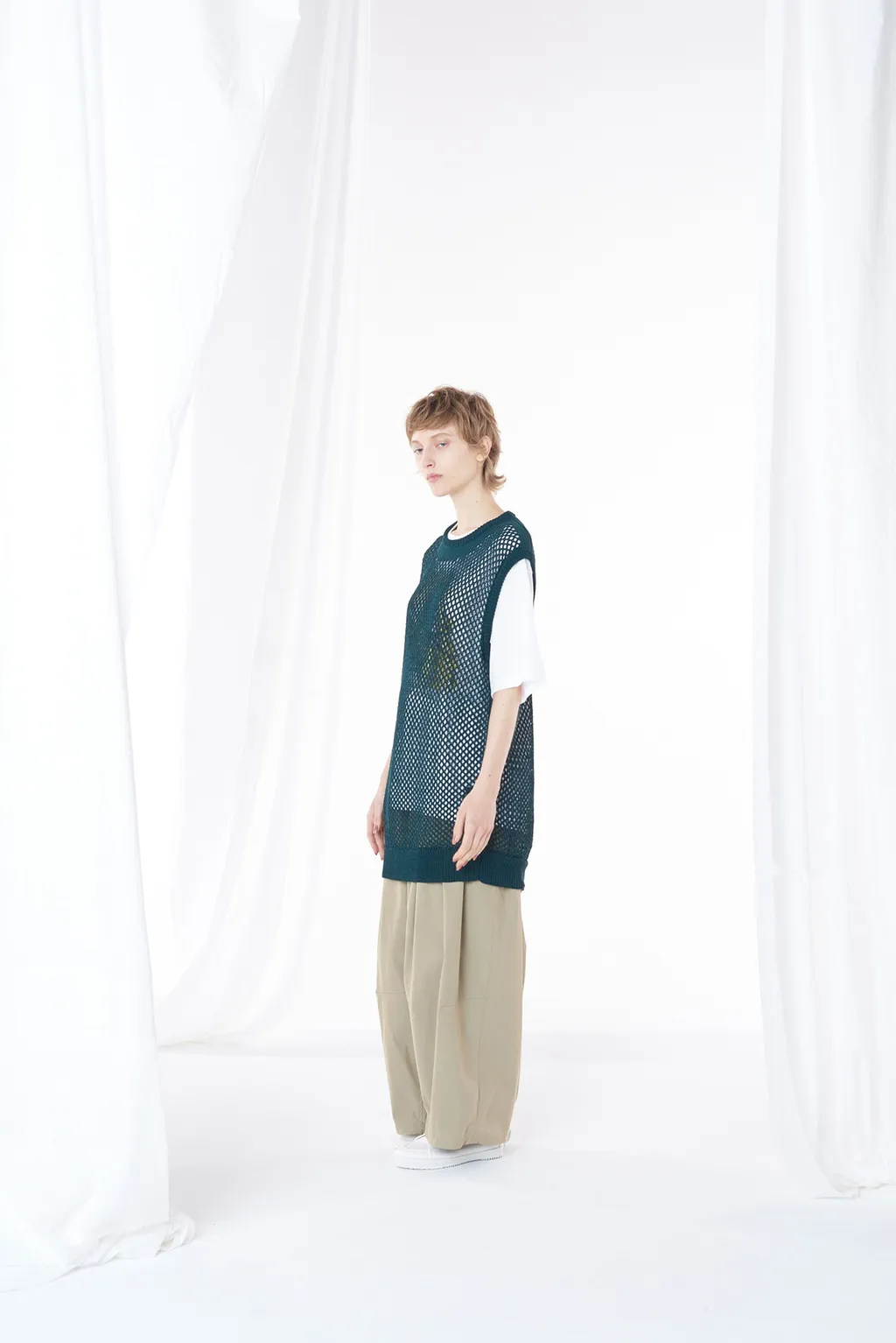 Cotton/Nylon Mesh Knitted Vest