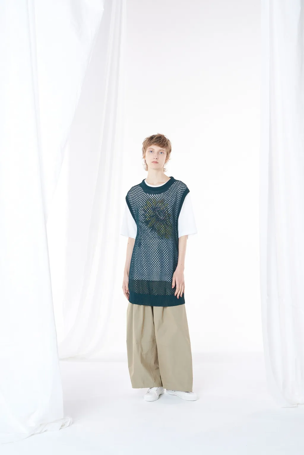 Cotton/Nylon Mesh Knitted Vest