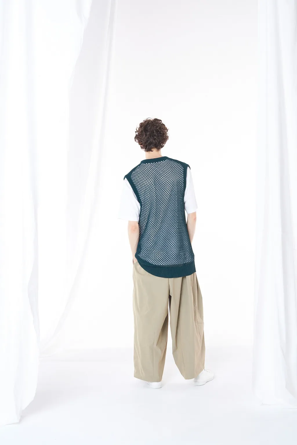 Cotton/Nylon Mesh Knitted Vest