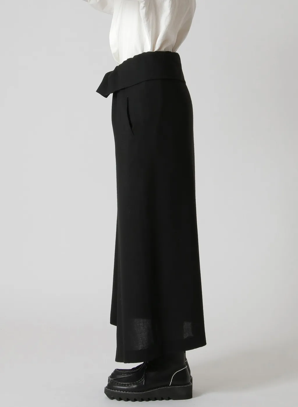 Wash-Treated Wool/Rayon Asymmetric Tube Skirt