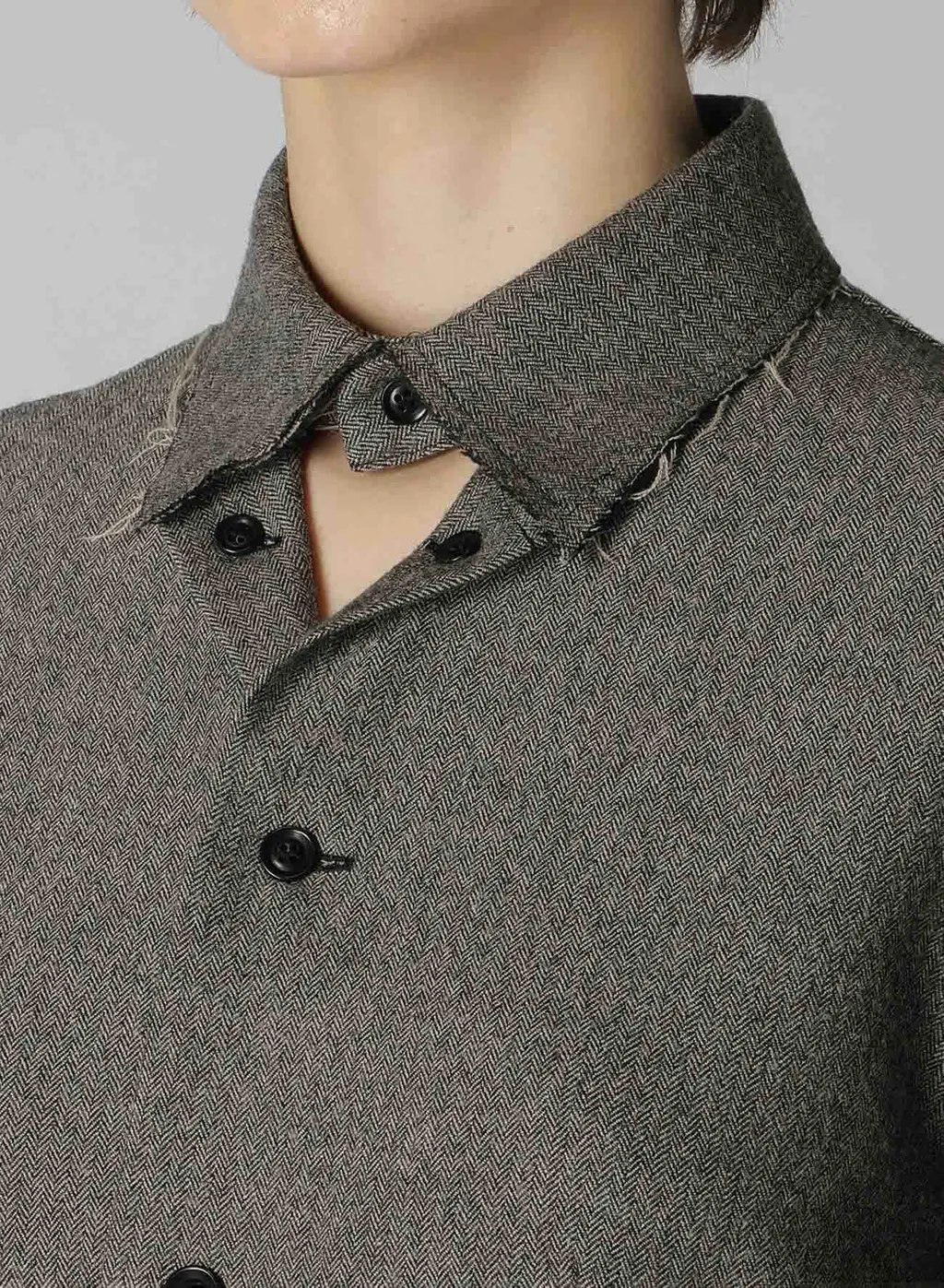 W/ Mini Herringbone Open Neck Blouse
