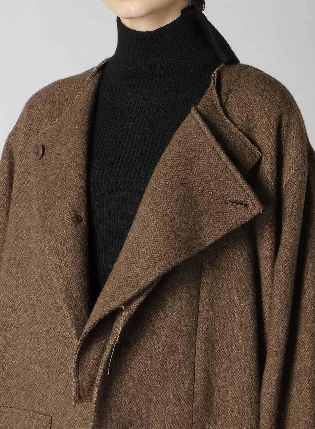 W/Li Herringbone Collarless Coat