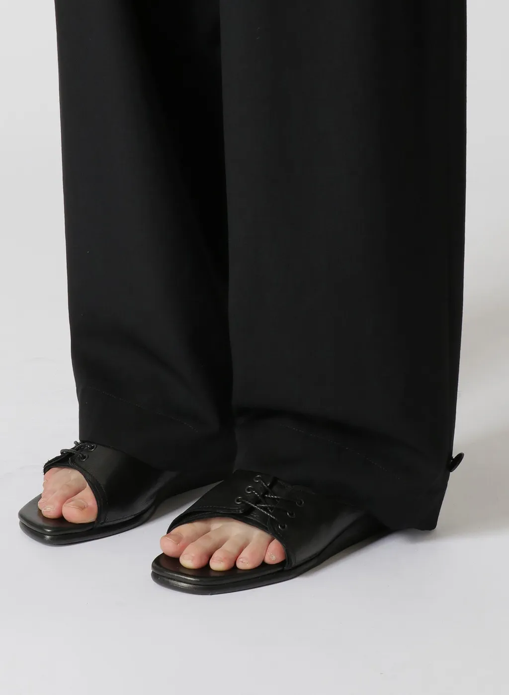 Gabardine 2 Tucks Pants