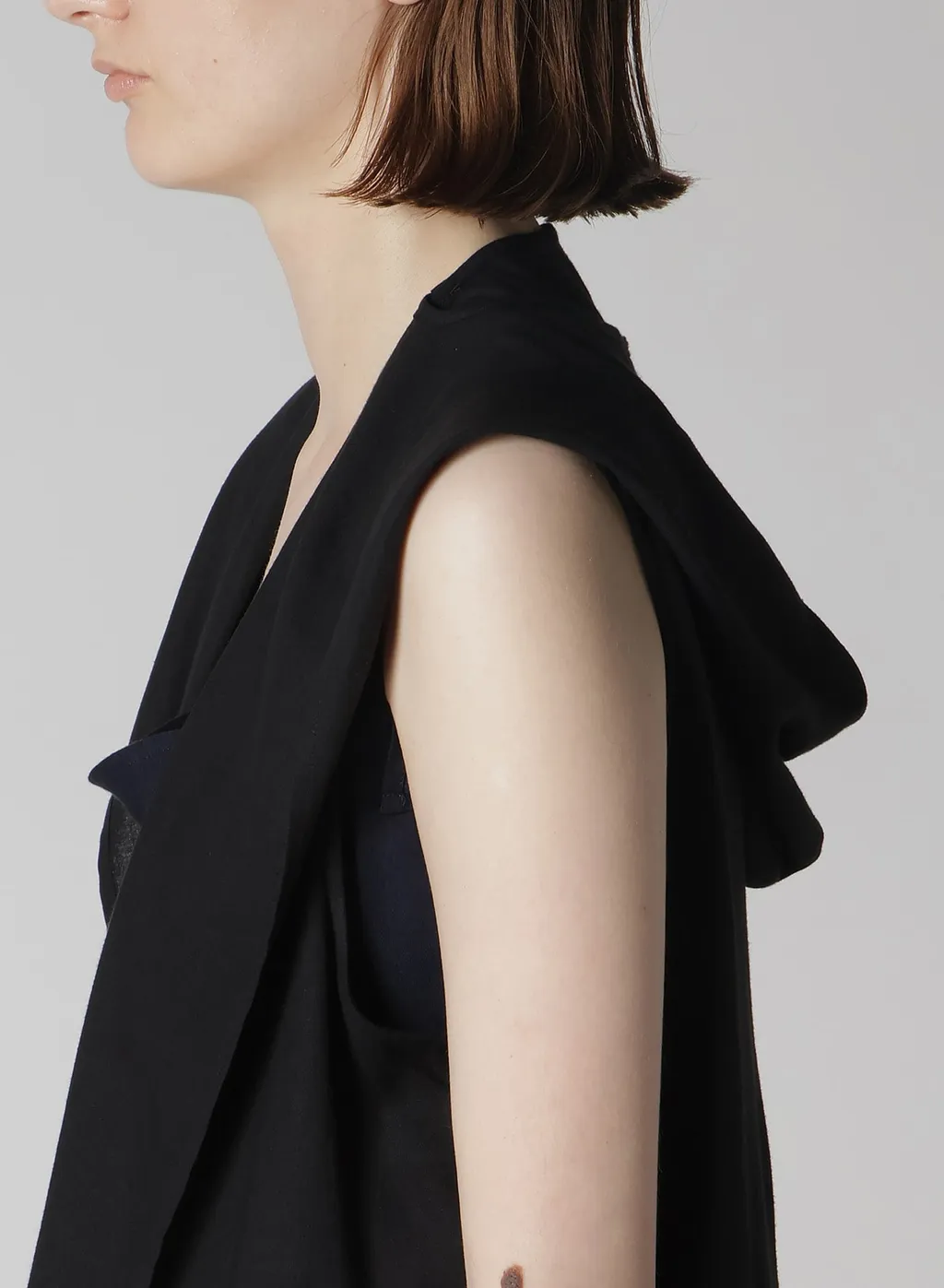 Rayon/Linen Sheeting Hoodie Vest