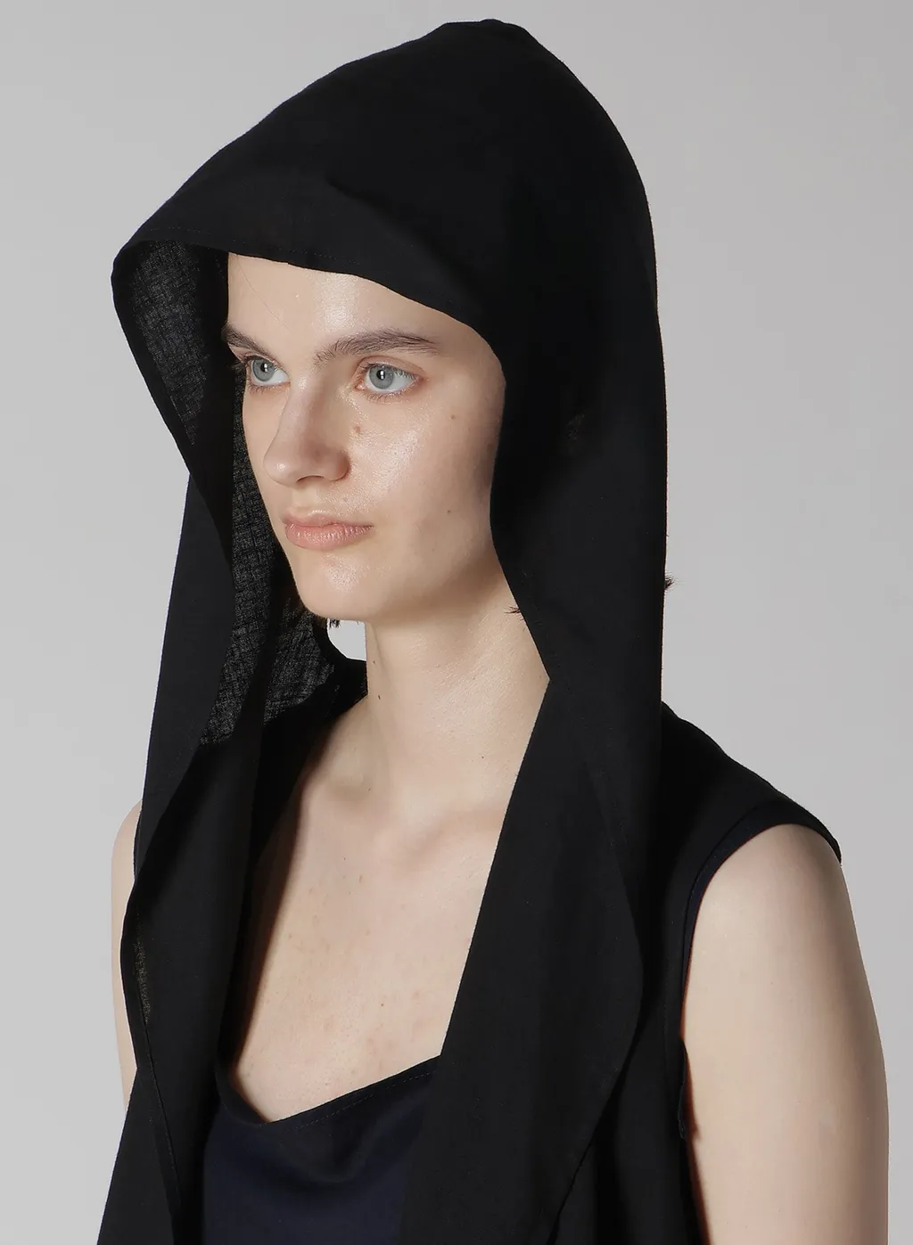 Rayon/Linen Sheeting Hoodie Vest