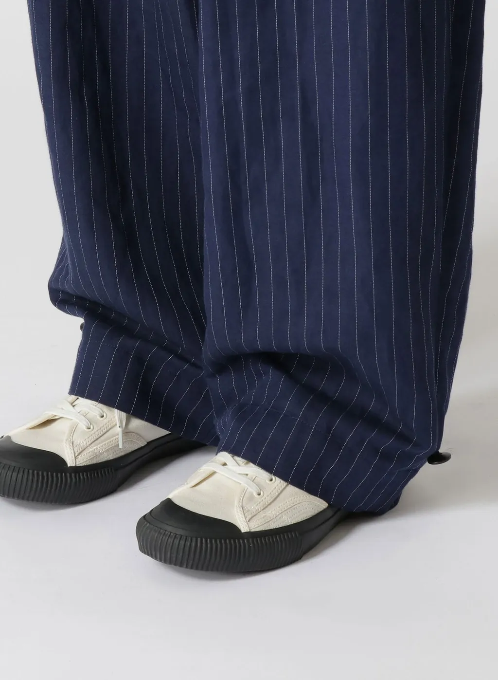 Linen Cotton Pin-Striped Uneven Dyeing 2 Tucks Pants