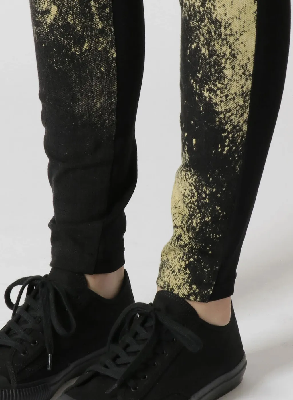 Colored Discharge Leggings Pants
