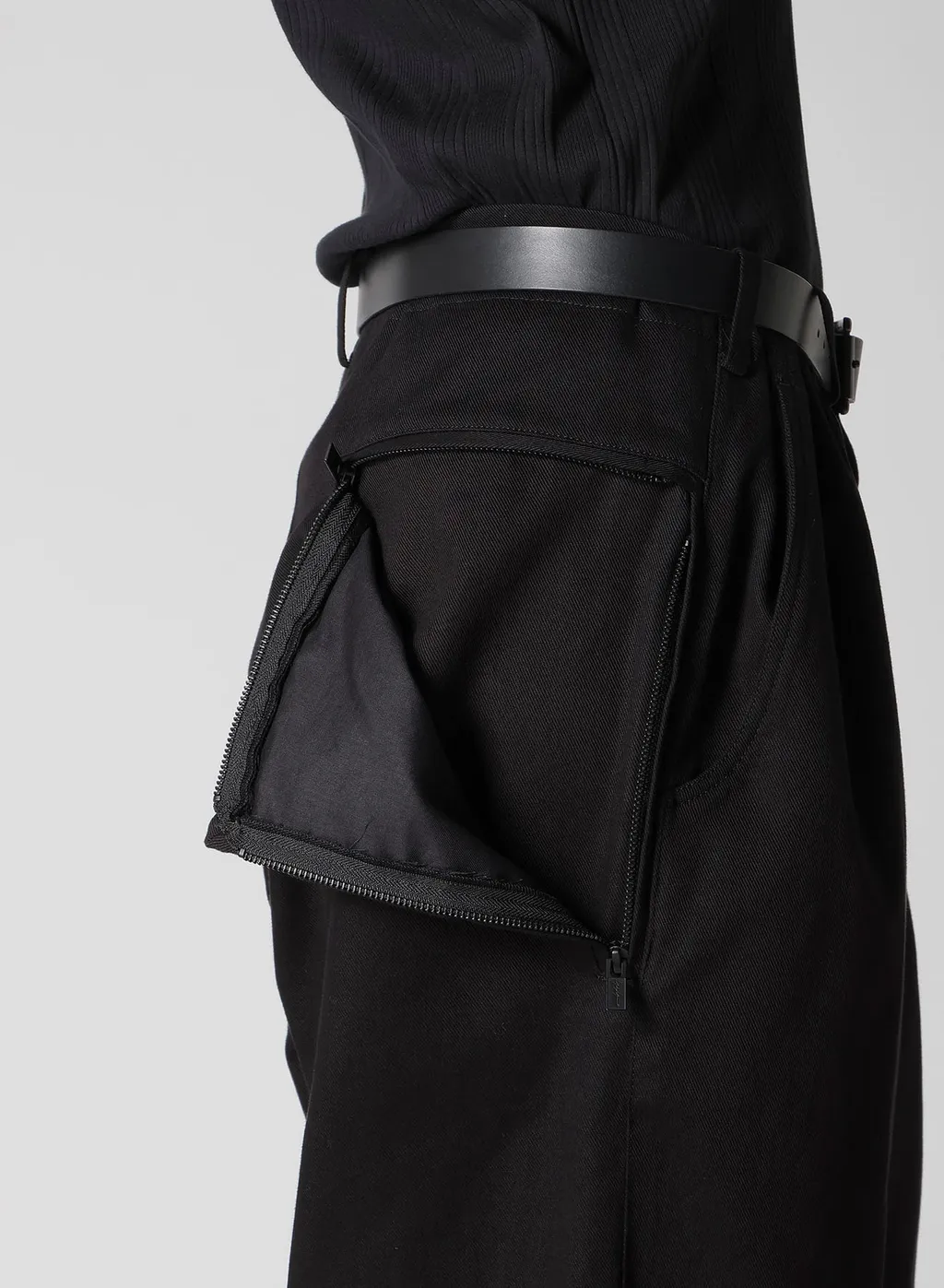 10S Katsuragi Side Zip Pants