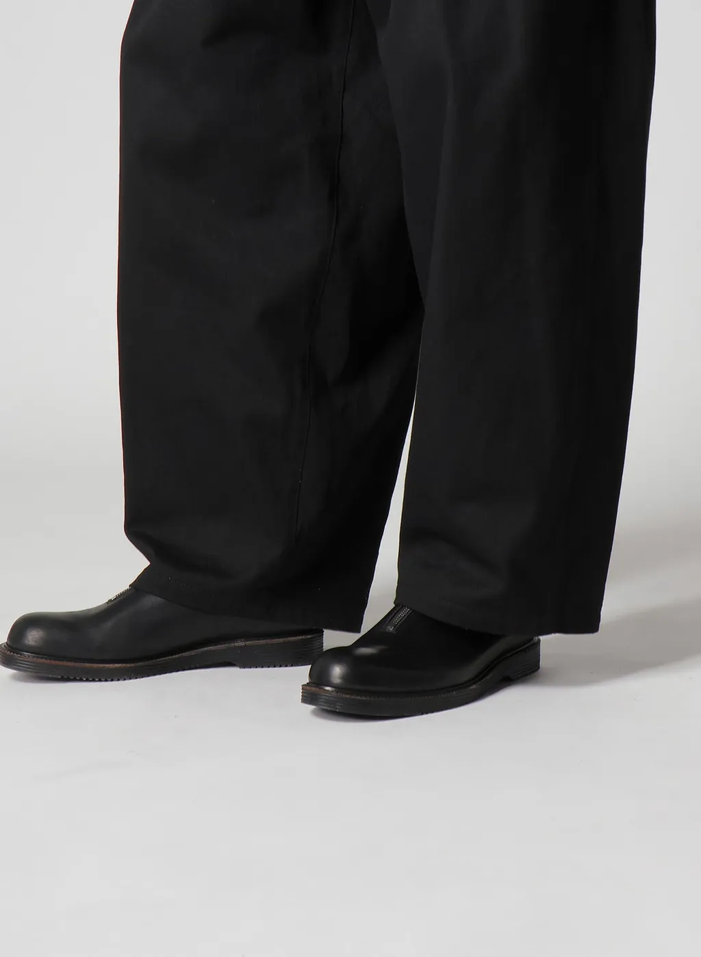 Katsuragi 12-Tucks Pants