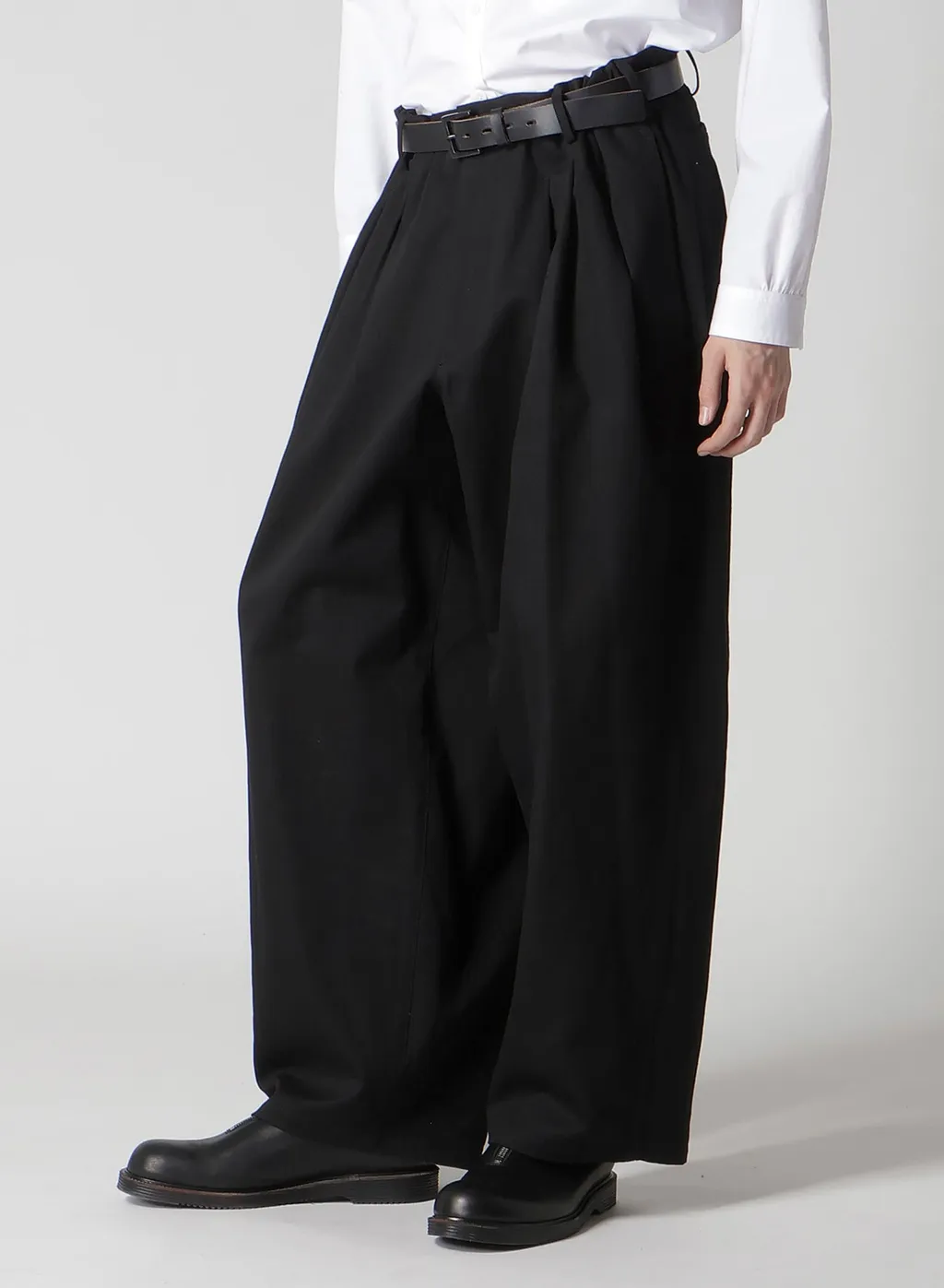 Katsuragi 12-Tucks Pants