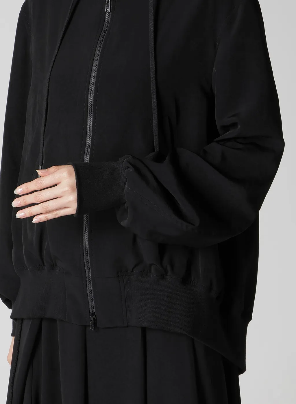 Ta/Pe Crepe De Chine Hooded Bomber Jkt