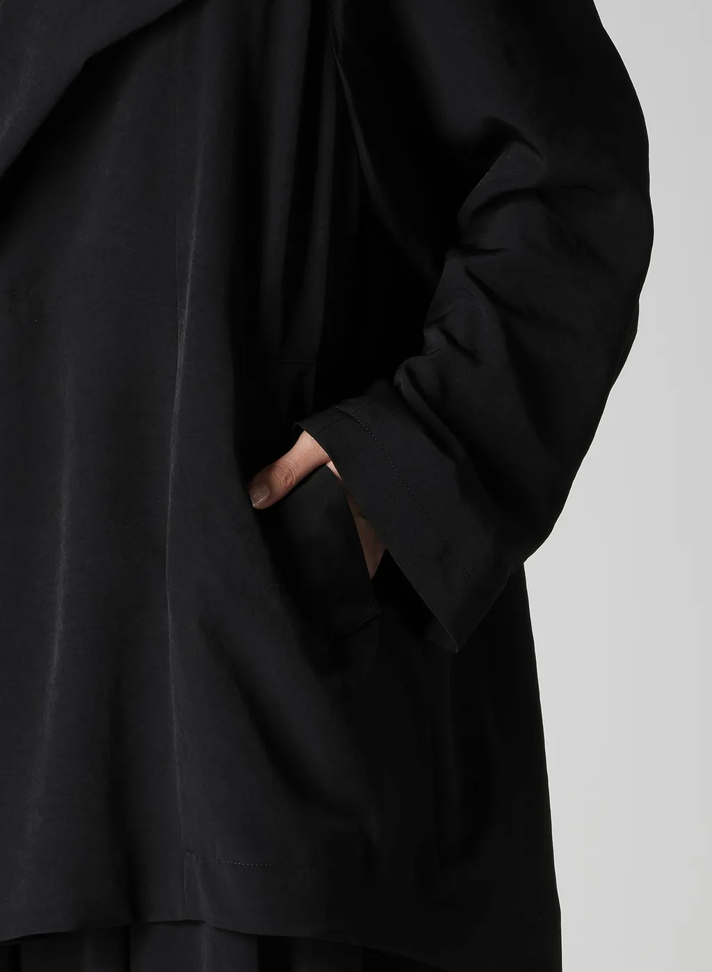 Ta/Pe Crepe De Chine Hooded Cape Coat