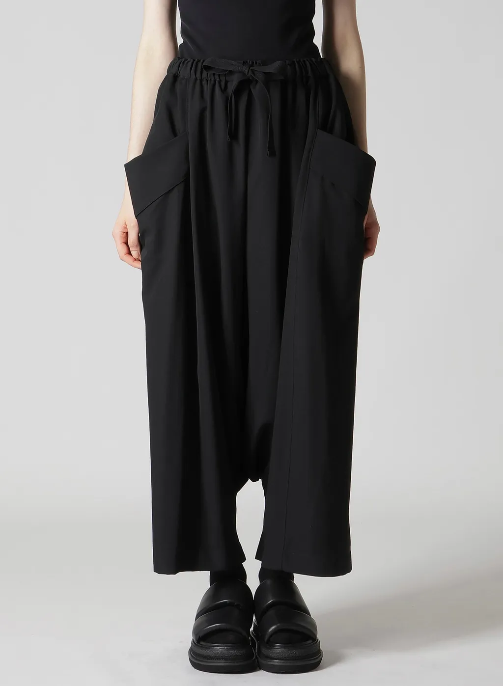 Gabardine Big Pocket Sarouel Pants