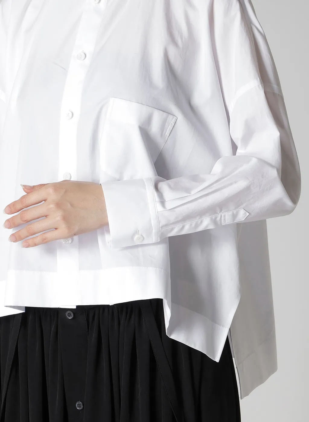 Broad Oversized Blouse