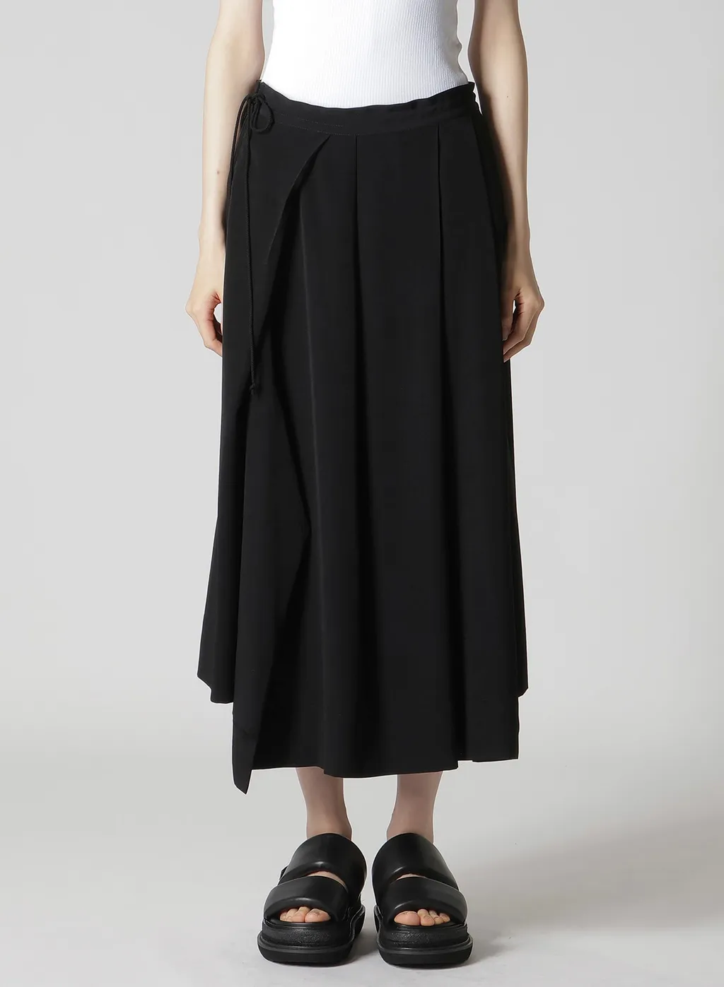 Ta/Pe Crepe De Chine Unbalanced Tuck Skirt