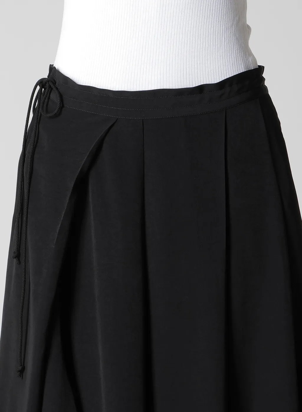 Ta/Pe Crepe De Chine Unbalanced Tuck Skirt
