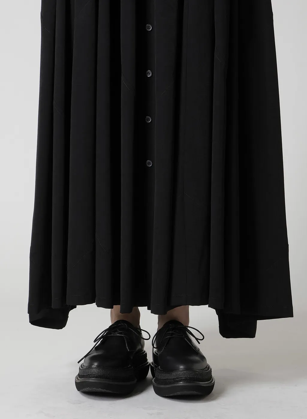 Ta/Pe Crepe De Chine Front Button Suspender Skirt
