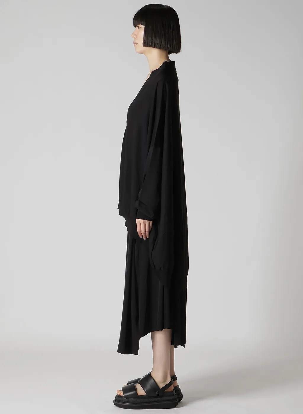 Ryo 18G V Neck Cardigan