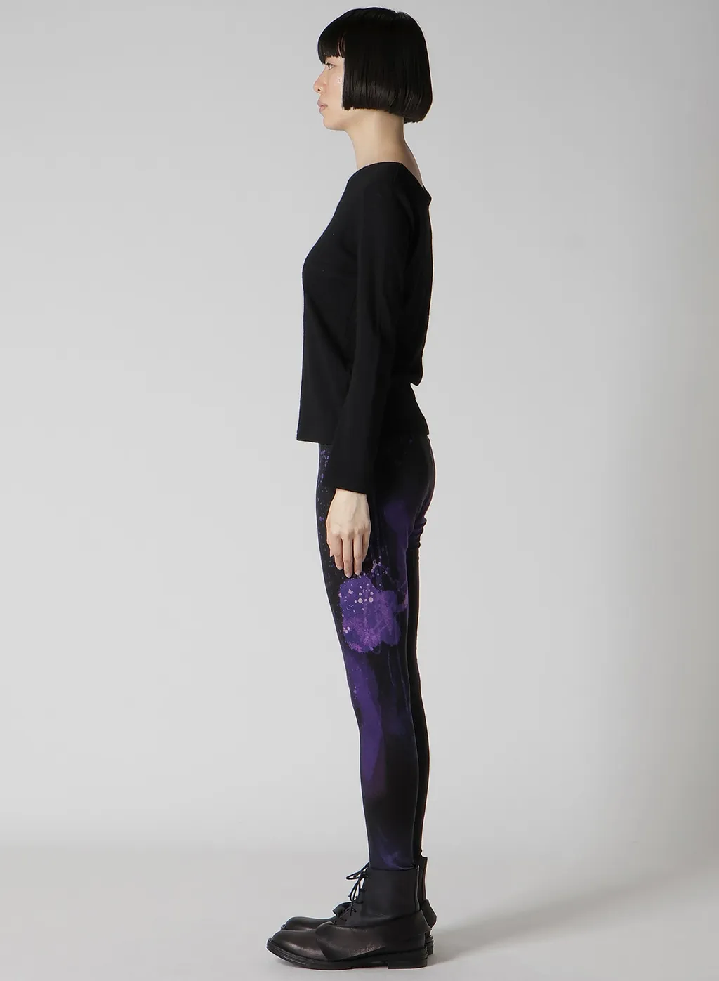 Airy Spun Light Milled Angular Neck Long T-Shirt
