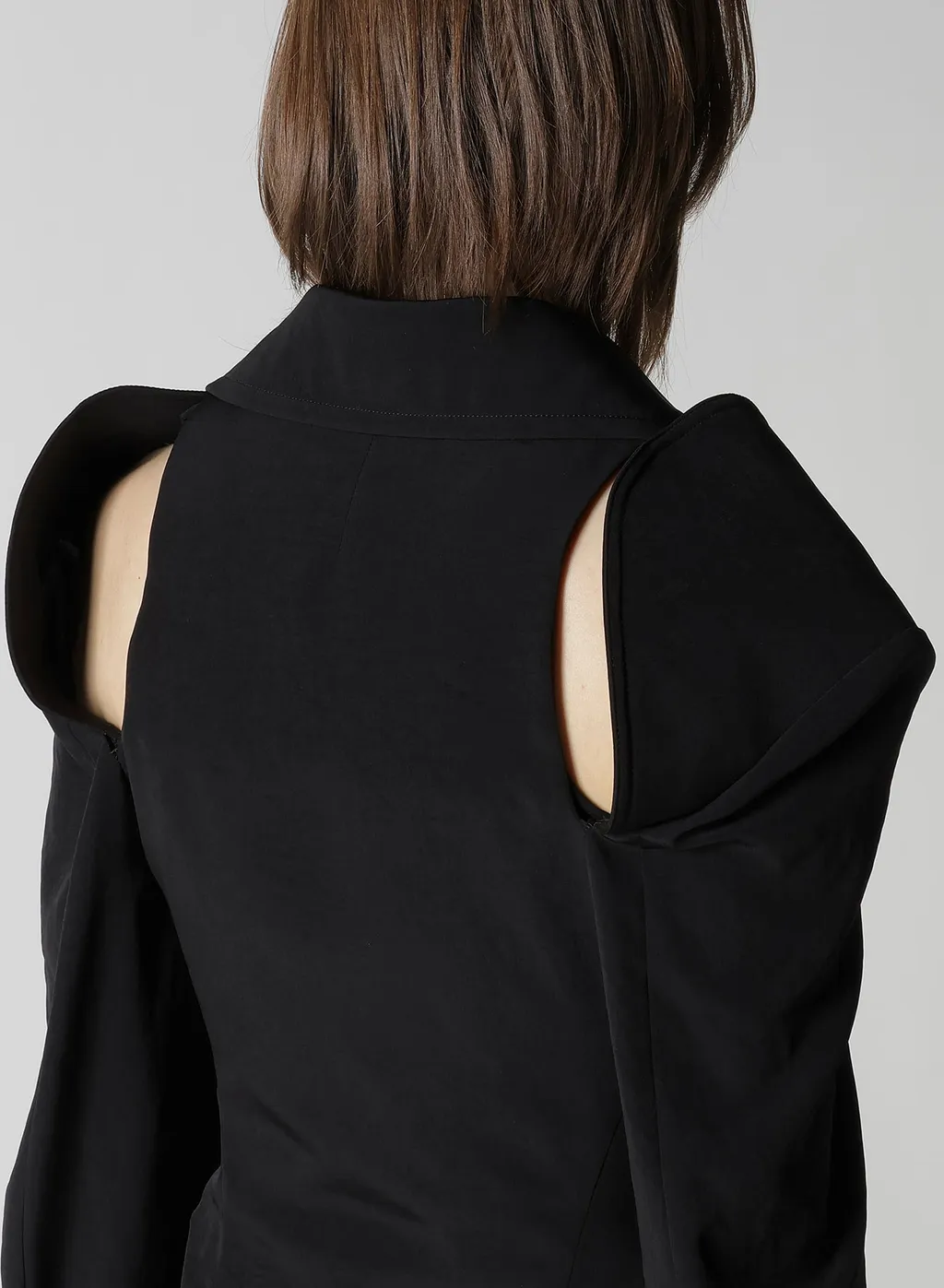 Ta/Pe Crepe De Chine O Shoulder Jacket