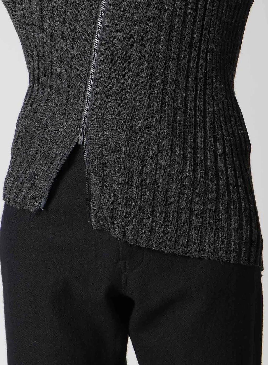 Rib Diagonal Zip Cardigan