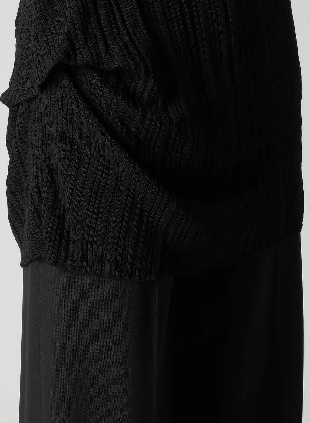 Random Rib Tuck Detail Po