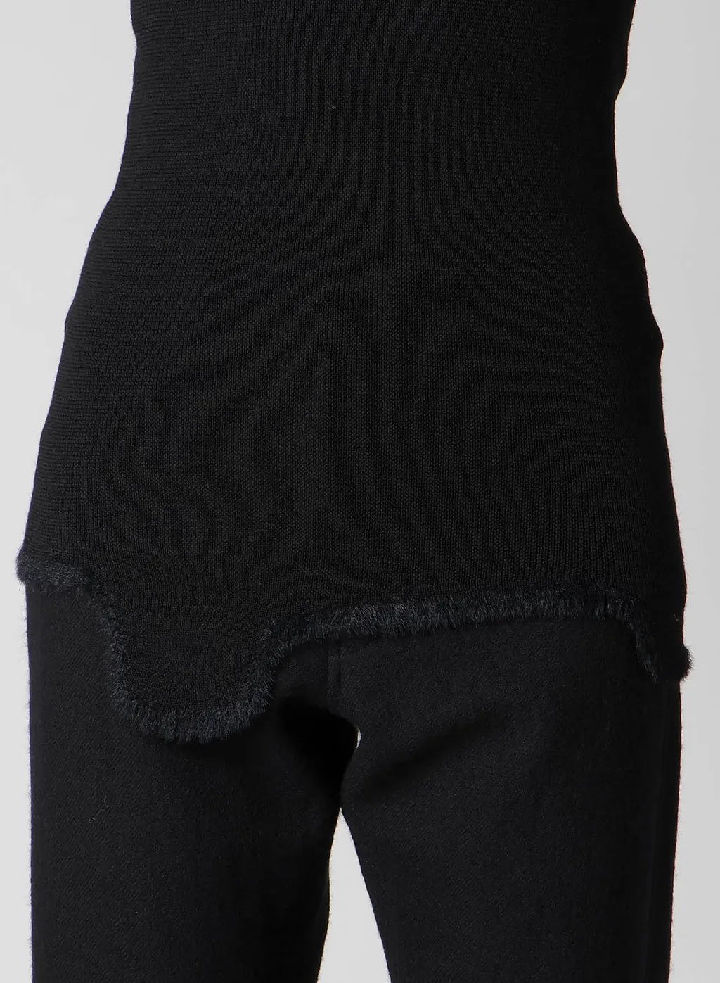 12G Rib Jagged Hem High Neck Po