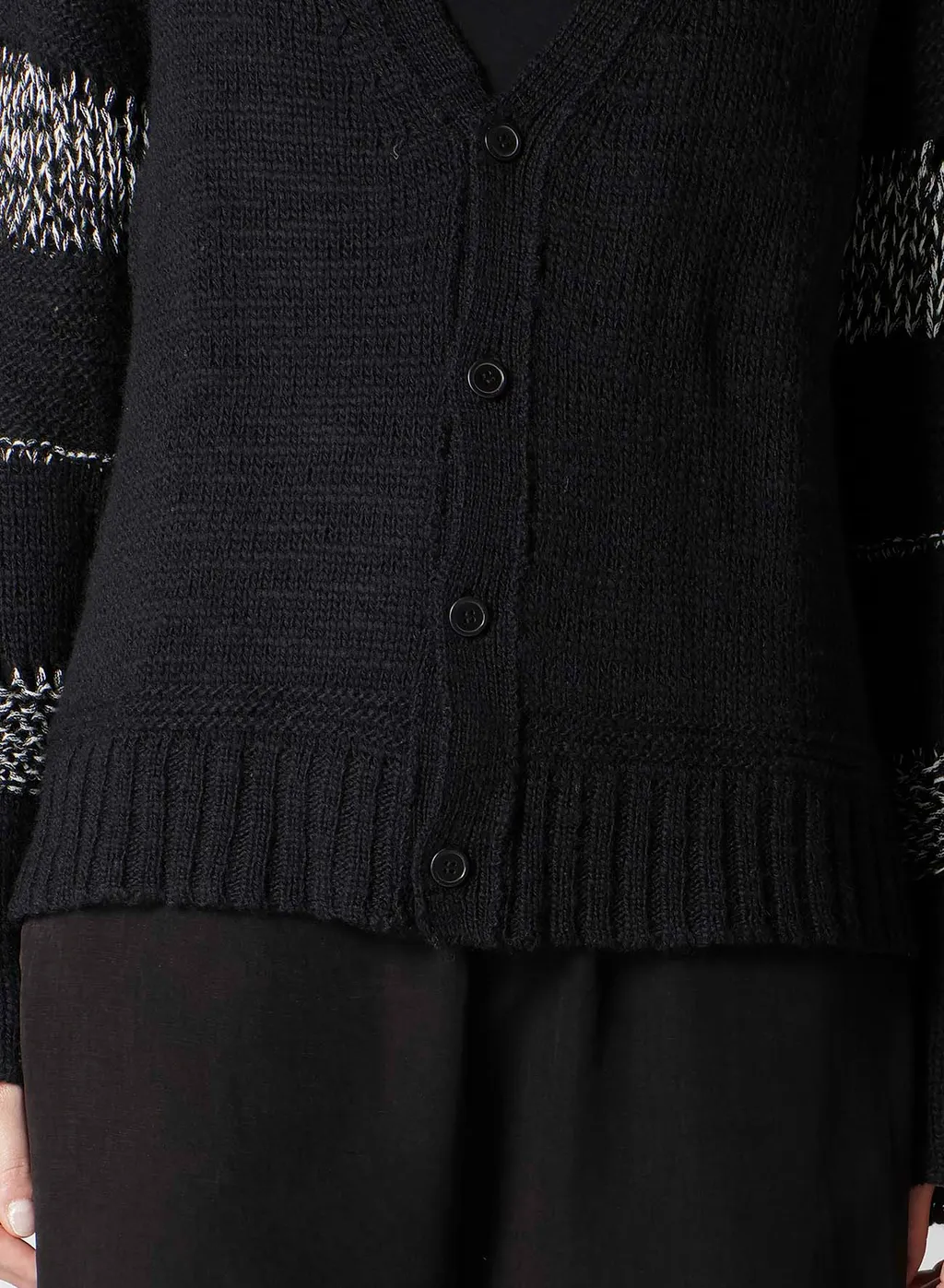 Plain Stitch Color Combi V Neck Cardigan