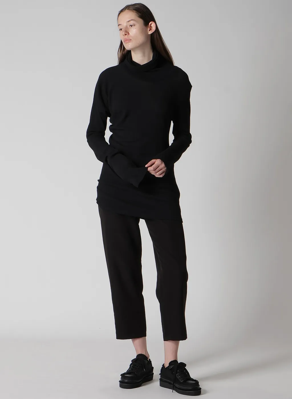 High Twisted Links Draped Turtle Neck Po
