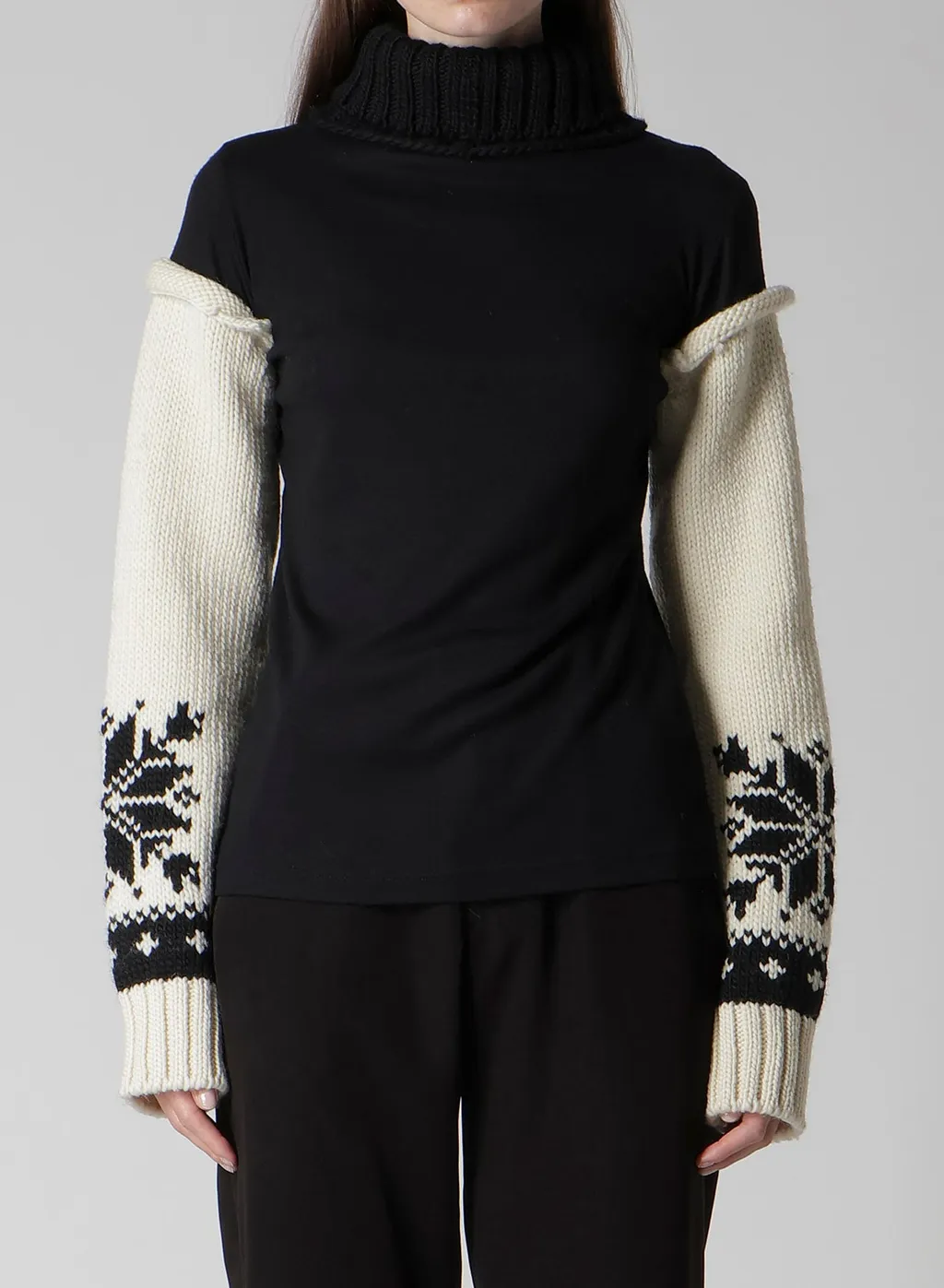 Wool Interlock Snow Pattern High Neck Po