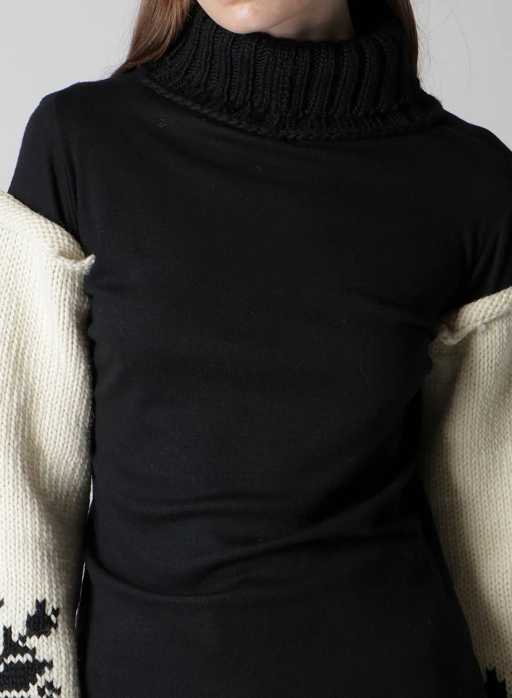 Wool Interlock Snow Pattern High Neck Po
