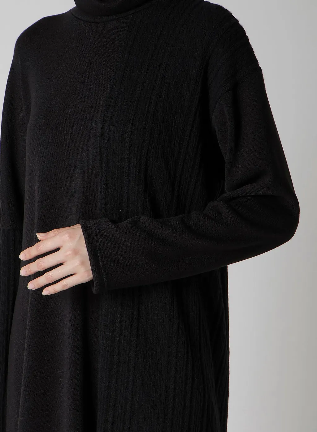 Interlock Paneled High Neck Po
