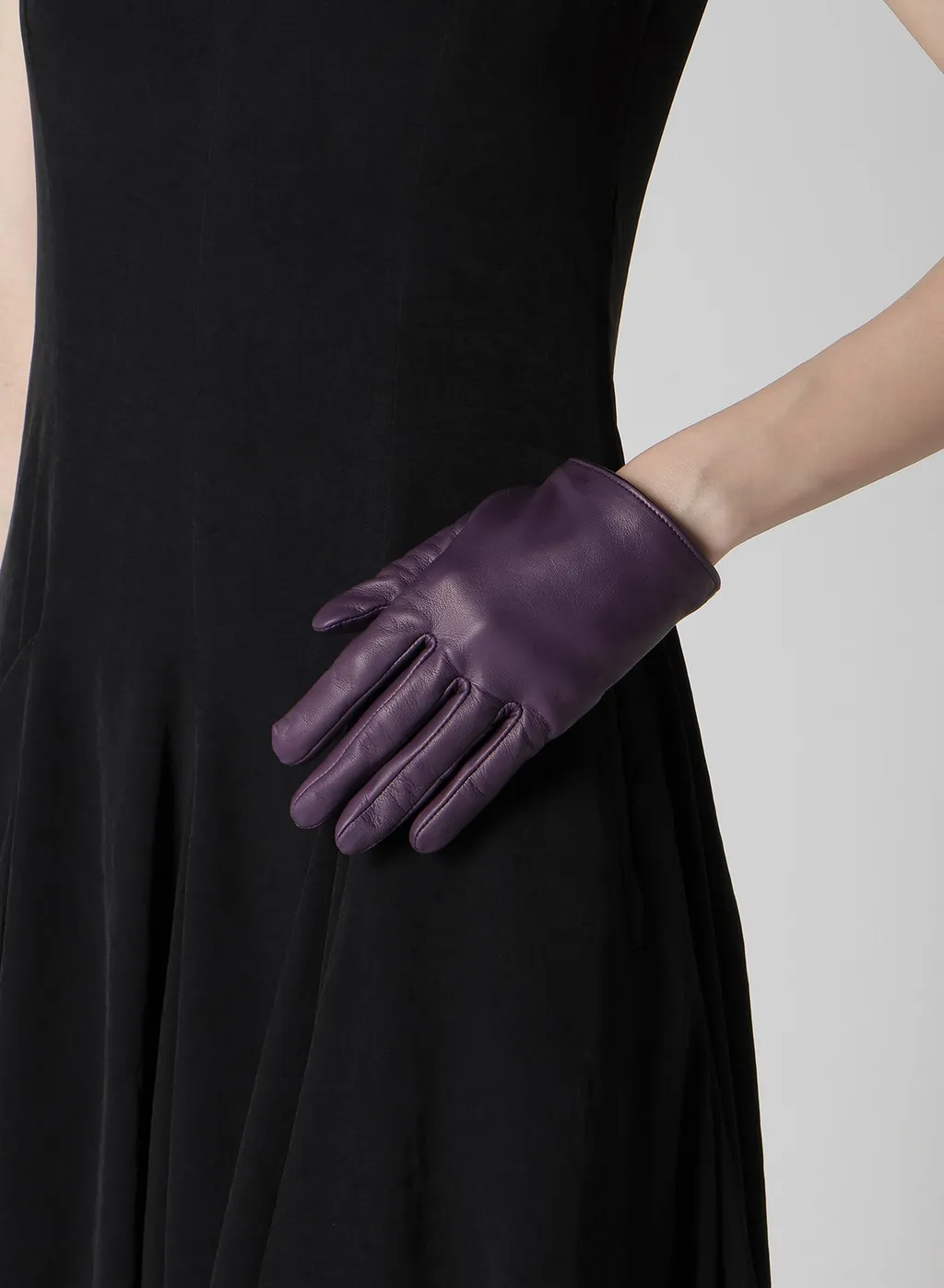 Lamb Skin Short Gloves