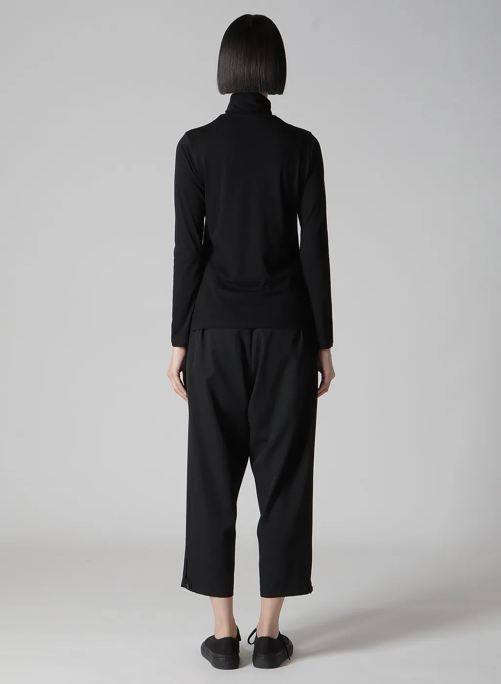 Casharn High Neck Long Slv T