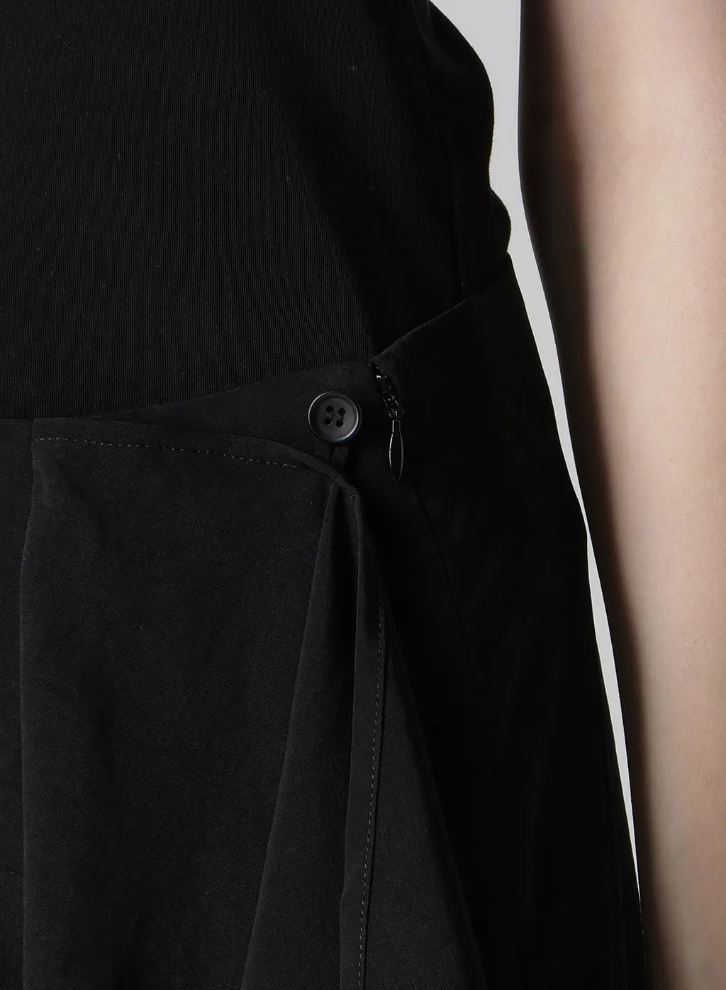 Ta/Pe Crepe De Chine L Draped Skirt
