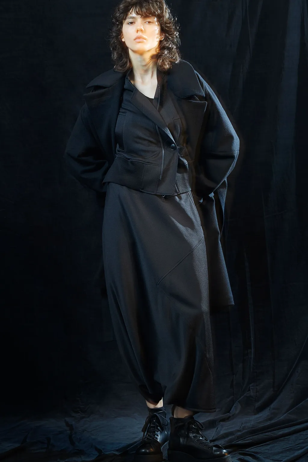 Melton R-Side Slit Coat