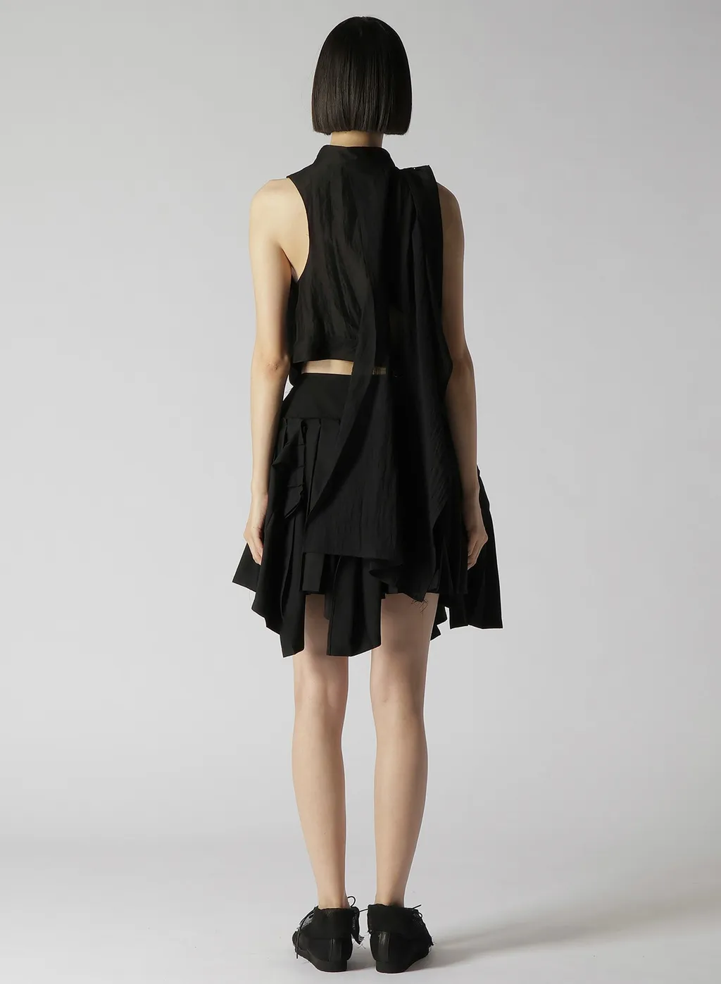 High Twisted Gabardine Belted Unbalance Vest