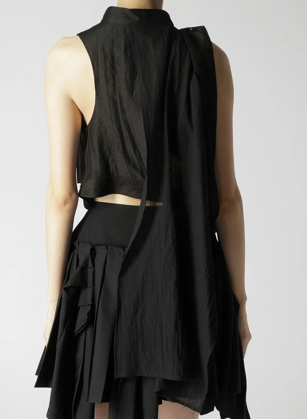 High Twisted Gabardine Belted Unbalance Vest