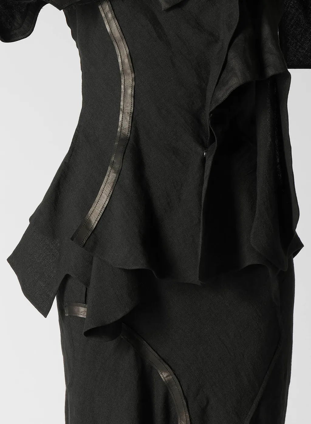 Untwisting Linen Cc Bias Curved Cut Jacket