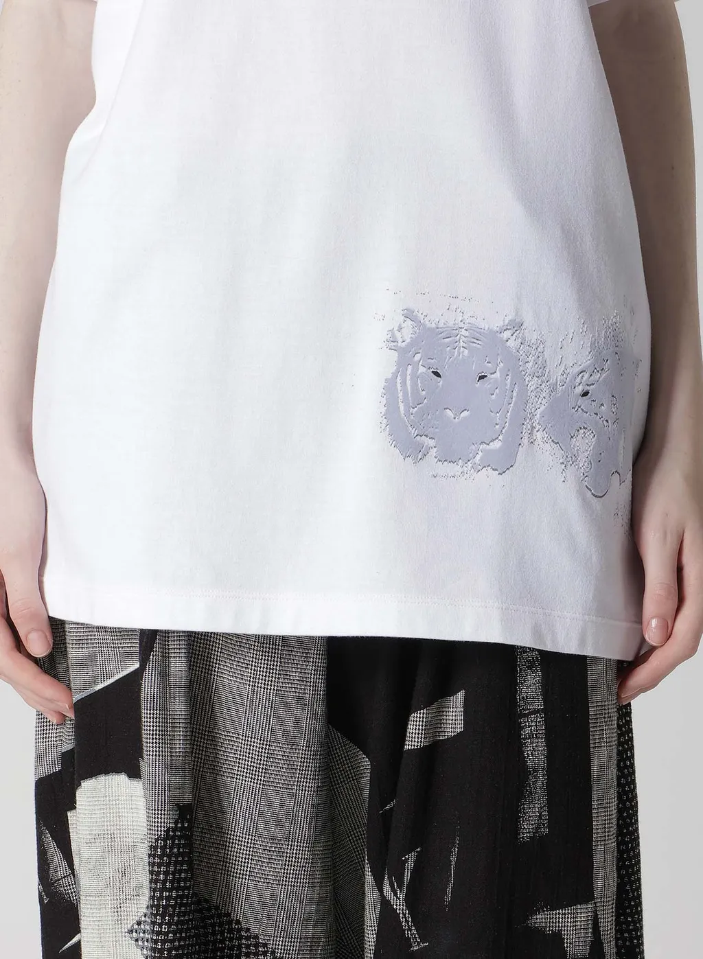 Animal Flocked Print Round Neck Short Sleeve T